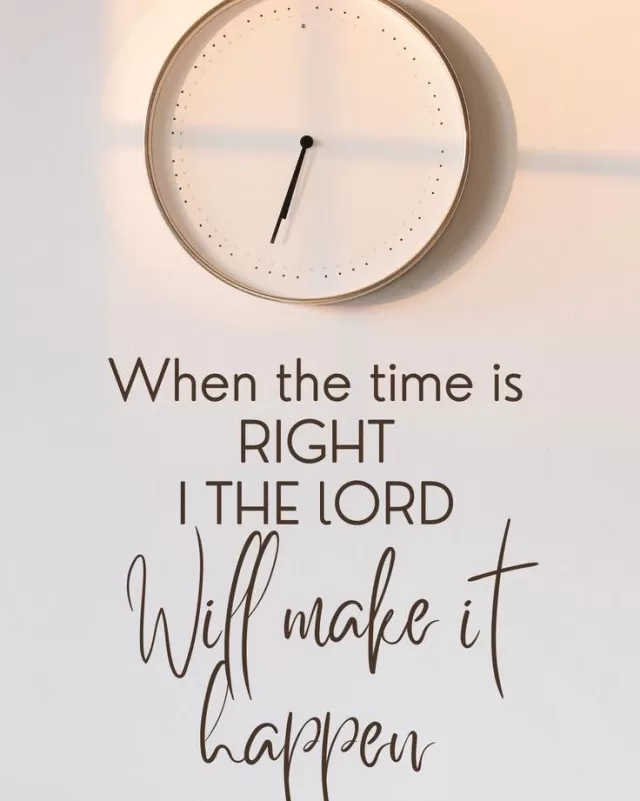 Tuesday Morning Thought 💭💛
Sometimes things don’t happen as fast as we want… but that doesn’t mean they won’t ever. 
“When the time is right, I the Lord will make it happen.” – Isaiah 60:22 🙏🏻
If you’re in a season of waiting, hoping or feeling uncertain— hang in there. Sometimes the quiet seasons are preparing us for something greater. Trust the timing, the process, and most importantly, trust in Him✨
Have a great day everyone!