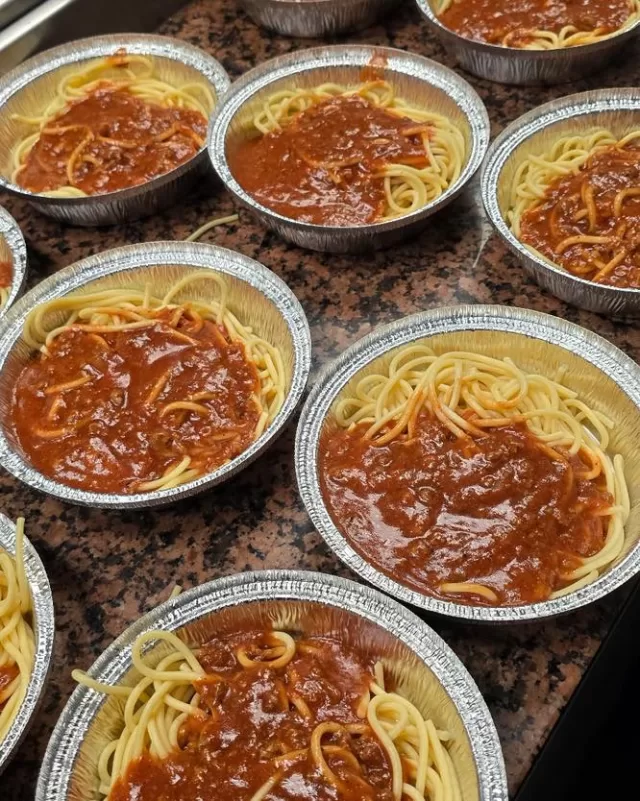 Talk about “pasta-tively” amazing! 🍝
A sincere thank you to Andy’s Place for generously providing spaghetti dinners for today’s Senior Meals program!
Your kindness helps us serve more than just food—it brings comfort, connection, and care to the seniors in our community that are living alone with no family. We’re so grateful for your continued support and big hearts 🥰❤️
#ThankYou #SeniorMeals #CommunityLove #FreeHelpCK #AndysPlace #Grateful