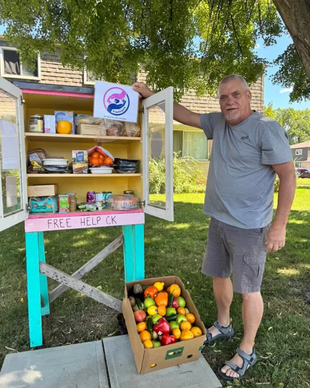 ✨💙 Filled the pantries again today (Sunday) to bless our community! 💙✨
Food insecurity is real, and the need continues to grow. We can’t do this without YOU. Every donation helps us keep shelves filled with fresh food and hope. 🥖🍎🥦
✅ Donate monthly through our website
✅ Or send an e-transfer
🌟 All donations receive a tax receipt
Together we can make sure no one in our community is left hungry.
For more info, reach out to us directly.
“Be kind to one another.” 💕
#FreeHelpCK #CompassionInAction #FoodPantry #CommunityLove #Blessings