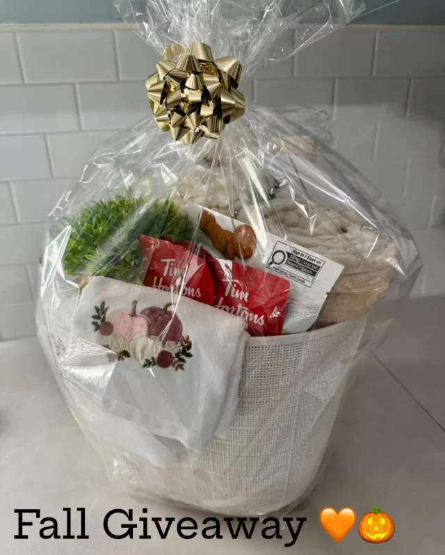 FALL GIVEAWAY TIME! 🎉🍂
We’re celebrating the cozy season with a Fall Giveaway Basket filled with goodies you’re sure to love! 🧺✨ 
From the perfect warm blanket to snuggle up with, hot chocolate and toppings for that perfect fall sip, and beautiful decorative touches to bring autumn into your home, this basket has everything you need to make the most of a crisp fall day 🧡🍂
Want a chance to win? Here’s how:
1️⃣ Like this post
2️⃣ Share with your friends
3️⃣ Comment below with your favourite part about fall– is it the colourful leaves, everything pumpkin spice, cozy sweaters, or something else? 🍁☕🧡
One lucky winner will be drawn at random and announced on the first day of fall, Monday, September 22nd!
🍂 Don’t miss your chance to enjoy this cozy autumn treat, good luck everyone!