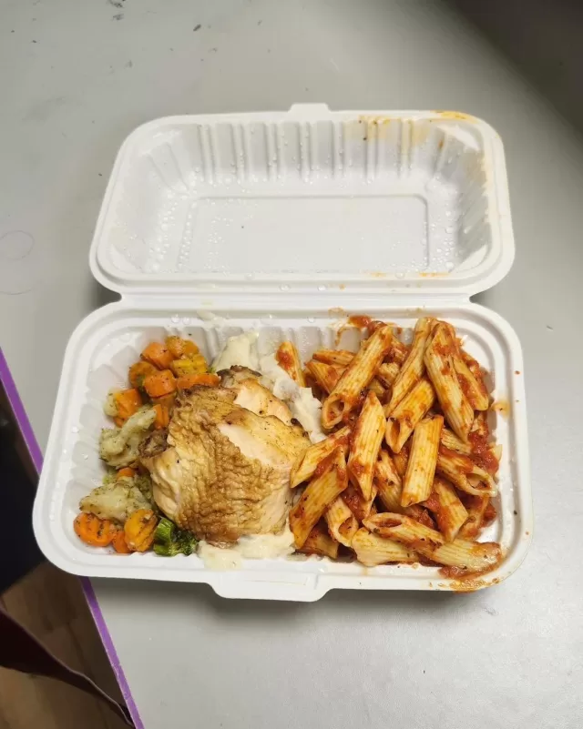 Our deepest gratitude goes out to Mamma Maria's Ristorante for generously donating yesterday’s senior meals 🥰 Your kindness and support truly warms our hearts, and the hearts of so many seniors who live alone without any family support💛

Your generosity is so much more than a meal. It’s a comforting reminder that their community cares deeply about each of them. Thank you for standing with us and helping make a difference in the lives of those who need it most. 💛🍝