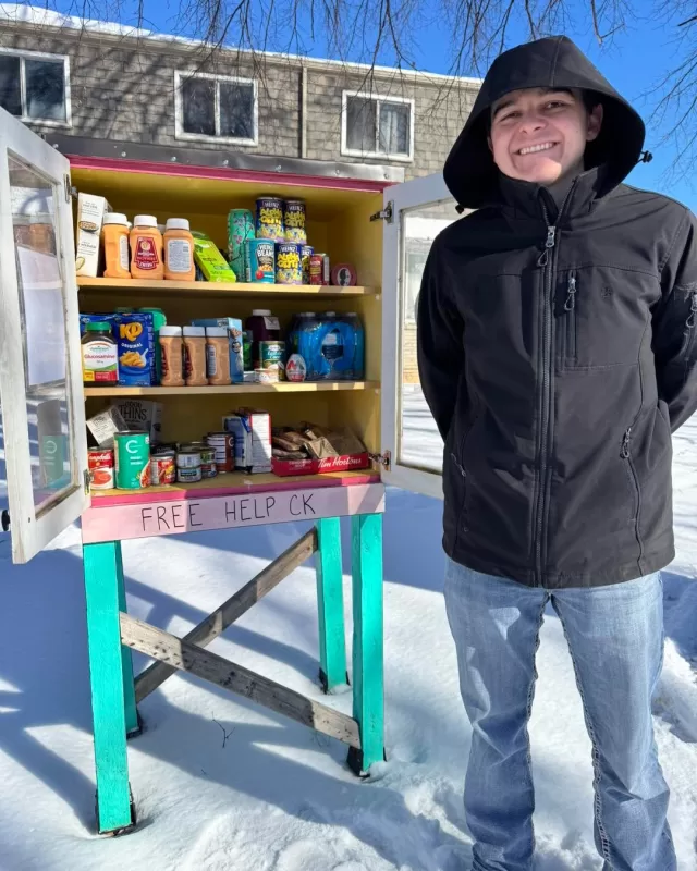 Geri and Owen are out filling our FreeHelpCK free food pantries with non-perishable essential items for our community🥫❤️

Chatham
📍15 Orchard Height 
📍Teppermans 
📍805 Grand Ave W
📍Habitat For Humanity 

📍Tilbury
CSN Tilbury (151 Queen St. S.)

These pantries help provide support to individuals and families during difficult times, and every item truly makes a difference. We’re so grateful for amazing volunteers like Geri and Owen who help keep our shelves stocked all year round for those needing a little extra support.

Thanks to the generous support of our community, we’re working together to make sure no one goes without💗
