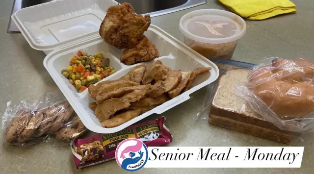Senior Meal Monday was full of delicious food 😋 Thanks to the incredible help of our team of volunteers!

Today’s meal included ~ roasted chicken, wedges, veggies, soup, sandwiches, and snacks

Every Monday and Thursday, we deliver meals to seniors aged 65+ who don’t have in-home care or family support, are unable to prepare their own meals, or have limited mobility.

✨ You can help bring a senior joy every month by becoming a monthly donor for just $50, your donation will cover one senior’s meals for an entire month. Donate here: https://freehelpck.ca/donate/
and a charitable tax receipt will be issued to you 😊

Thank you all for helping us nourish our senior community, one meal at a time. 💙

#FreeHelpCK #SeniorMeals #CommunityCare #SupportSeniors #ChathamKent #KindnessInAction
