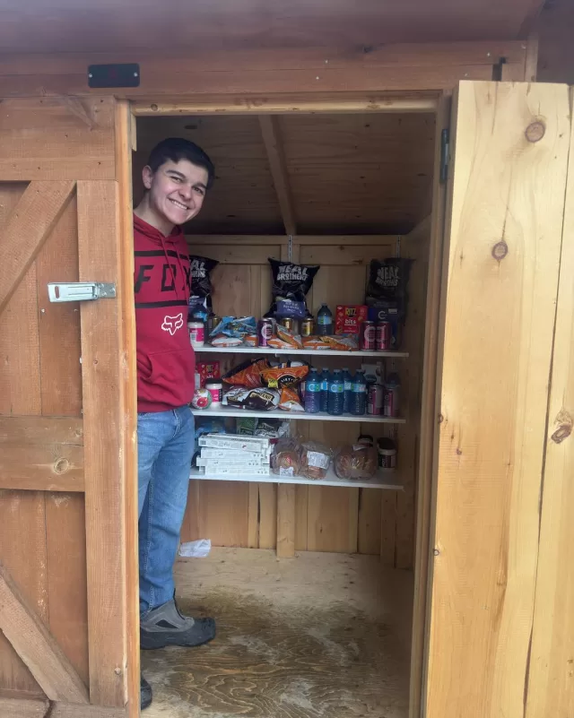 Rain or shine, our volunteers show up for the community 🌧️🙌🏻

A huge thank you to Owen and Steve for taking the time today to fill our free food pantries, even in the pouring rain. Your dedication ensures that our community has access to food and essentials, no matter the weather.

We also want to extend our gratitude to Sobeys for generously donating items to our free food pantry program. Your support helps our team keep these pantries stocked every week for our community 💚

FreeHelpCK Food Pantries
📍15 Orchard Height 
📍Teppermans 
📍BME Freedom Park
📍805 Grand ave W
📍Habitat For Humanity
📍St Paul’s Discover Life Church-450 Park Ave W
