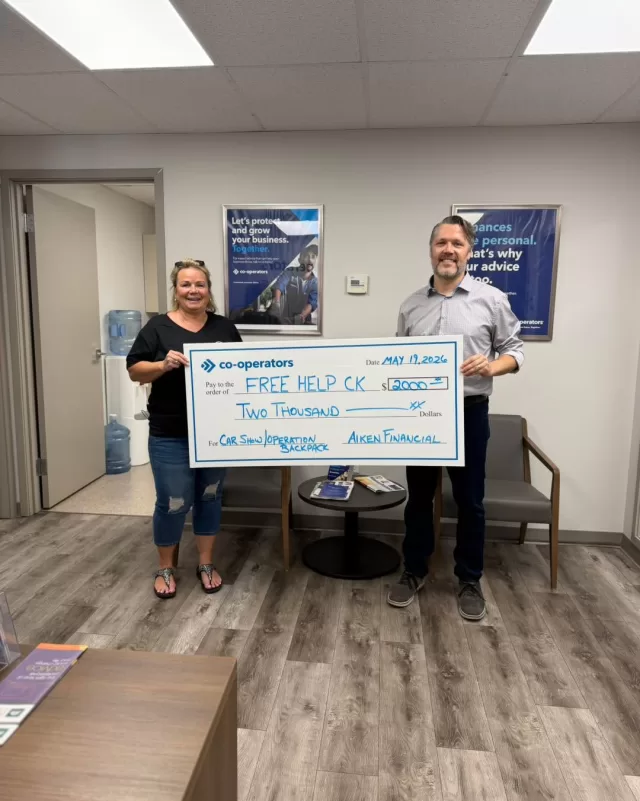 Thank you to the team at Co-op Chatham and their corporate office for their incredibly generous $2,000 donation in support of FreeHelpCK’s Car & Vendor Show Fundraiser and our Operation Backpack program🎒✏️

Support like this helps us continue working toward our goal of providing local students across Chatham-Kent with backpacks and essential school supplies so they can start the school year feeling confident, prepared, and supported📚✨

We are truly grateful for your kindness, community spirit, and commitment to helping local families. Thank you for helping us make a difference together. ❤️

If your business is interested in becoming a sponsor, there’s still time to get involved and help make an impact! Reach our to info@freehelpck.ca or comment below👇