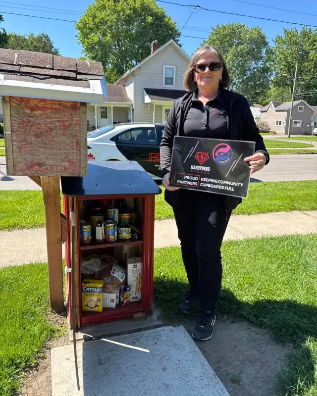 FreeHelpCK’s Free Food Pantries were filled today at all locations thanks to the incredible generosity of Sobeys 💚🥫

Thank you so much for continuing to go the extra mile each and every week to help make food more accessible for individuals and families throughout our community. Your ongoing support truly makes a difference and helps ensure our pantry shelves stay stocked for those who need a little extra support.

A very special thank you as well to Ron (Ridgetown) and the team at CSN Tilbury (CSN Apex Autogroup) for helping fill and support the pantry locations outside of Chatham today. Your willingness to step up and lend a helping hand helps make this program possible across our entire community, and we truly appreciate your continued support 🥰✨

We are so grateful for community partners and volunteers who continue to give back in such meaningful ways.

#FreeHelpCK #CommunitySupport #FoodPantry #ChathamKent #GivingBack