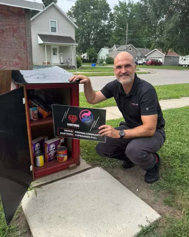 Our FreeHelpCK Community Pantries were restocked today thanks to the food provided by FreeHelpCK and the incredible helping hands of the Handy Bros. team.

Because of their continued support and generosity, our community pantries remain stocked with food that is available to anyone who may need a little extra help.

Thank you, Handy Bros. Home Comfort., for volunteering your time and making a meaningful difference in the lives of individuals and families throughout Chatham-Kent. We truly appreciate your ongoing commitment to serving our community.

#FreeHelpCK #CommunityPantry #HandyBros #ChathamKent #NeighboursHelpingNeighbours #CommunitySupport