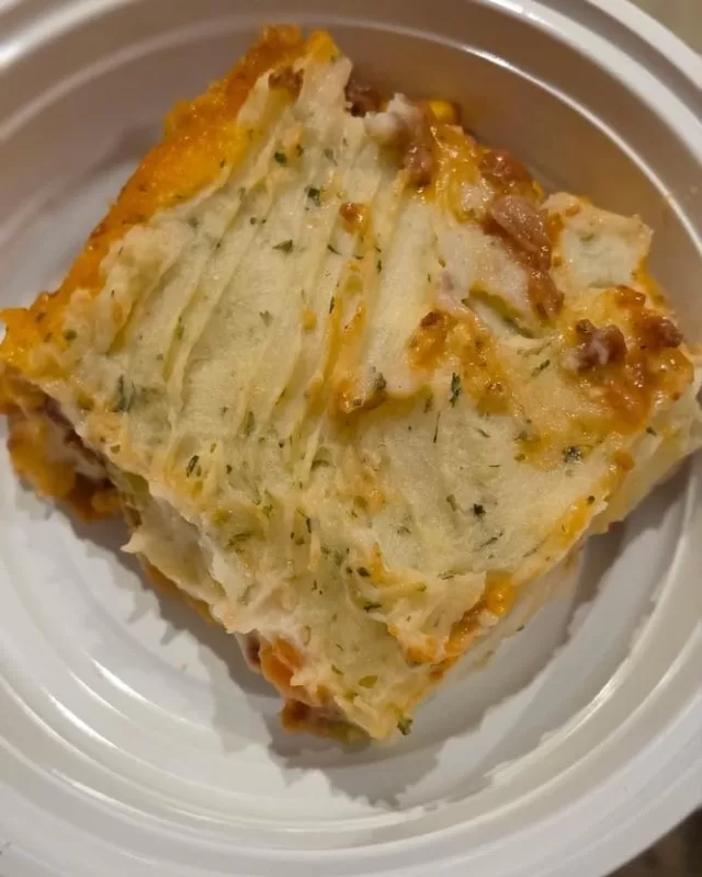 🙏🏻 We’re so grateful to be surrounded by such a generous community.

A sincere thank you to Quo Vadis Pizzeria for their continued support of our Senior Hope Meals program✨ Because of their generosity, our local seniors enjoyed a delicious homemade shepherd’s pie yesterday, along with two homemade soups, a sandwich, a banana, and a dessert😋💖

A meal like this is about so much more than food, it’s a reminder that our seniors are cared for, valued, and never forgotten.

Thank you, Quo Vadis Pizzeria, for helping us deliver not only nourishing meals, but also kindness, comfort, and hope to seniors throughout our community💛

#SeniorsMatter #SupportingSeniors #FreeHelpCK #SeniorHopeMeals #QuoVadisPizzeria