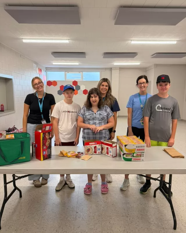 Thank you to the Children's Treatment Centre and Foundation of Chatham-Kent for spending time today assembling snack bags for our FreeHelpCK Free Food Pantries!🍞

Each bag was thoughtfully packed with oatmeal, granola bars, Gushers fruit snacks and ramen noodles, providing something for breakfast, lunch and dinner for someone in our community.

It’s amazing to see something as simple as a bag of snacks turned into a full day of food and support. We’re incredibly grateful for the time and care that went into preparing each one🫶