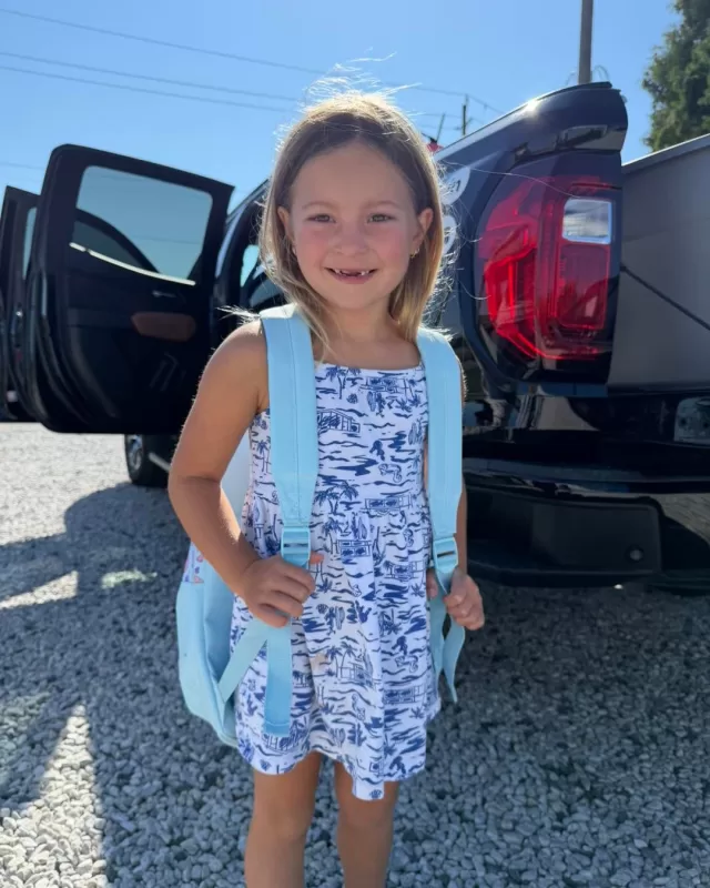 🎒WALLACEBURG OPERATION BACKPACK!

There’s nothing quite like seeing the excitement on a child’s face when they get to pick out a backpack that feels like theirs🥹

This morning, we had the joy of welcoming our Wallaceburg families for their Operation Backpack pickup, and watching the kids look through the backpacks, find their favourite and leave with a smile is what this program is all about📚❤️

Every backpack represents a child heading into a new school year feeling a little more prepared, a little more confident and excited for what’s ahead🚌✏️

A heartfelt thank you to CSN Holmes for opening their doors and giving us a wonderful space to make today possible.

To all of our Wallaceburg kiddos, we hope you LOVE your new backpacks and have an amazing school year! 🫶🎒

#FreeHelpCK #OperationBackpack #Wallaceburg