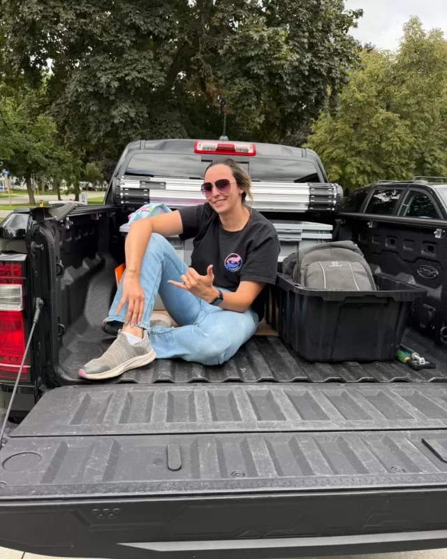 DAY 1 DOWN — 3 MORE TO GO! ❤️🎉

Today we had the privilege of handing out backpacks filled with school supplies to local students as they get ready to head back to school. Seeing everything come together after months of collecting, shopping, packing and preparing makes it all worth it🚌✨

Thank you to our incredible volunteers and to everyone who has donated, sponsored, collected or supported Operation Backpack this year.

Ridgetown ✔️
3 more pickup days to go! 🎒

#FreeHelpCK #OperationBackpack #Ridgetown #ChathamKent #BackToSchool