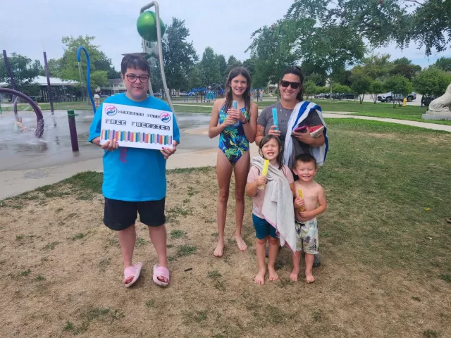 Busy day for our Community Champions!💙

Today, our FreeHelpCK Free Food Pantry located at 805 Grand Ave. W. was stocked and ready to support local families in need🛒🥫

Our volunteers also made their way to Kingston Park, handing out freezies to families enjoying the sunshine and helping everyone cool off on a warm summer day!☀️🧊

Sometimes it’s filling a pantry, and sometimes it’s simply handing a child a cold freezie with a smile. Every act of kindness matters, and we’re grateful for our incredible volunteers and community supporters who help us continue showing up across Chatham-Kent🙏🏻