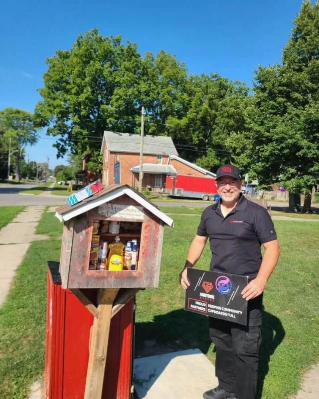 Thank you to Handy Bros. Home Comfort for lending a helping hand and volunteering their time to fill our FreeHelpCK Free Food Pantries yesterday!❤️

With food provided through FreeHelpCK and the generous support of our community donors and grocery partners, their team helped make sure our pantries were stocked and ready for neighbours who may need a little extra support✨