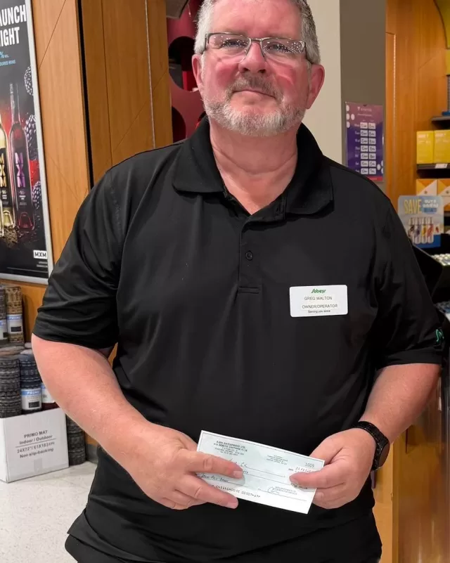 A huge thank you to Sobeys Chatham for their generous donation to FreeHelpCK’s Operation Backpack program!📚💚

Your continued support means so much to our team and, most importantly, to the children and families we serve throughout Chatham-Kent.

Every backpack, every school supply and every donation helps make sure local students can walk into the new school year feeling prepared, confident and excited to learn. ✏️📚

We are incredibly grateful to have amazing community partners like Sobeys Chatham who continue to step up and help us make a difference. Thank you for helping us send our local students back to school with everything they need! 🫶