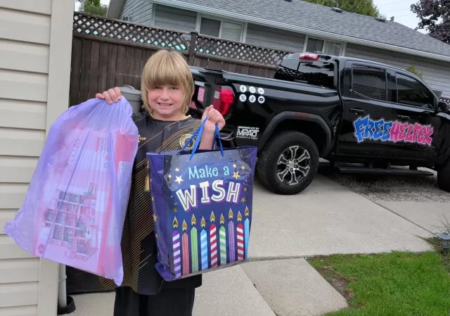 THANK YOU, THANK YOU, THANK YOU! ❤️🎁

We are so incredibly grateful for the thoughtful gifts that were dropped off for our Holiday Hope Program and Birthday Box Program!

Every single item donated helps us make special moments a little brighter for children and families throughout Chatham-Kent. 🎂🎄

Thank you for thinking of FreeHelpCK and for helping us continue to spread kindness throughout our community. Your generosity truly means so much to us! ❤️