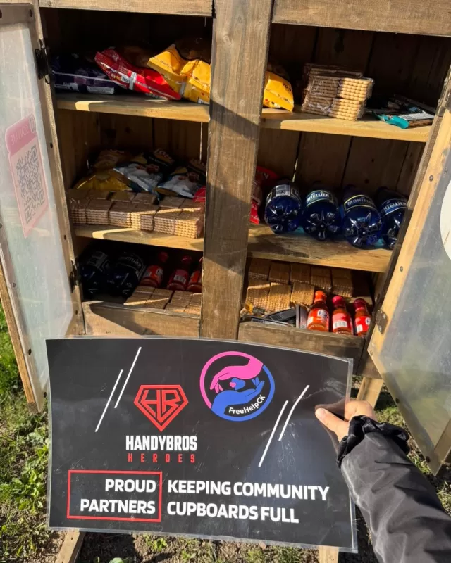 🥫 PANTRIES FILLED TODAY! 🛒

Our FreeHelpCK Free Food Pantries at 805 Grand Ave. W. and BME Freedom Park were stocked up today with food and essentials for anyone in our community who may need a little extra support💚

🙏🏻 A huge thank you to Sobeys for their generous donation helping us keep our pantries stocked and available for those who need them. We’re so grateful for their continued support of our community!

A friendly reminder when visiting our pantries: Please take up to 4 items per household so we can help as many families as possible.

Thank you to all of our donors and volunteers who make these pantry fills possible week after week.

#FreeHelpCK #FreeFoodPantry #ChathamKent #CommunityHelpingCommunity #Sobeys