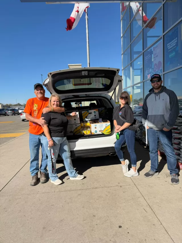 🙏🏻✨A HUGE thank you to Real Canadian Superstore Chatham for welcoming FreeHelpCK and allowing us to host our food drive today!

An extended THANK YOU to the generosity of our community, we collected 22 banana boxes FULL of non-perishable food items to help restock our Free Food Pantries throughout Chatham-Kent!🥫🍞

We truly appreciate the continued generosity and support of Chatham Superstore, everyone who took the time to stop by and make a donation, and our incredible volunteers who helped make today such a success🫶 Because of your kindness, we’re able to keep our Free Food Pantries stocked and continue supporting seniors, families, and individuals throughout Chatham-Kent. We couldn’t do this without you!💕

From all of us at FreeHelpCK, THANK YOU for making our final food drive of the year such a success! 🙏🏻

📖 “Each of you should give what you have decided in your heart to give, not reluctantly or under compulsion, for God loves a cheerful giver.” — 2 Corinthians 9:7 (NIV)